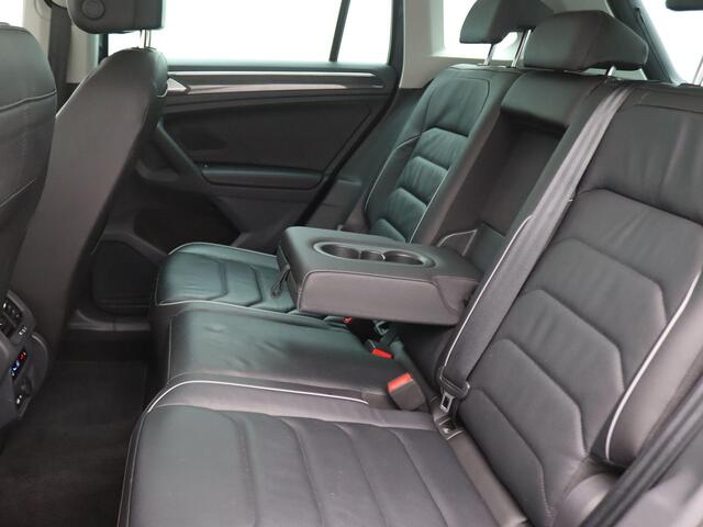 Volkswagen TIGUAN 1.4 TSI eHybrid Elegance 245PK DSG SOH 100% Pano-Schuifdak, Trekhaak, Volleder, Memorystoel, 360gr. Camera, Side Assist, Keyless, Adaptieve Cruise Controle, 18" LM Velgen