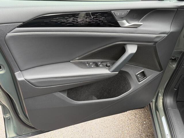 Volkswagen TIGUAN 1.5 eHybrid Elegance 204pk | Trekhaak | Dode hoek | Elek. klep | incl. verlengde garantie