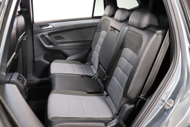 Volkswagen TIGUAN Allspace 1.5 TSI 2x R-line Blackstyle 7-Persoons Panoramadak, Head-up Display, ACC, Apple CarPlay/Android Auto,