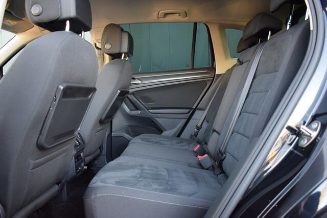 Volkswagen TIGUAN 1.5 TSi Automaat Highline R-Line LED | Carplay | Sportstoelen | Virtual | Full Map Navi | Dealer Onderhouden!!