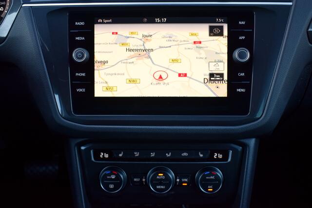 Volkswagen TIGUAN 1.5 TSi Automaat Highline R-Line LED | Carplay | Sportstoelen | Virtual | Full Map Navi | Dealer Onderhouden!!