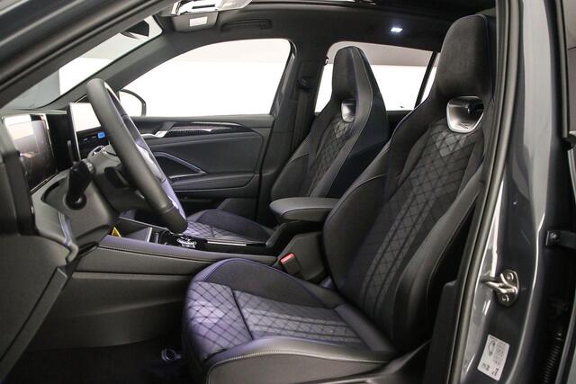 Volkswagen TIGUAN R-Line Edition 1.5 TSI eHybrid 272pk DSG Automaat Trekhaak, Panoramadak, Harman Kardon audio, Adaptive cruise control, Black Style, Achteruitrijcamera