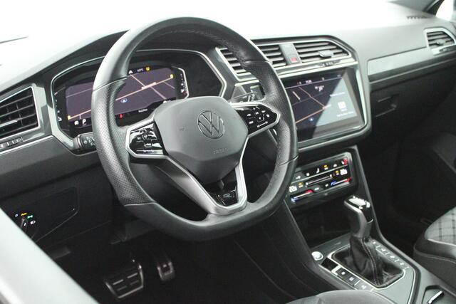 Volkswagen TIGUAN 1.4 TSI 245pk eHybrid R-Line Business+ Trekhaak Camera Stoelverwarming Keyless Virtual Cockpit Panoramadak Navigatie