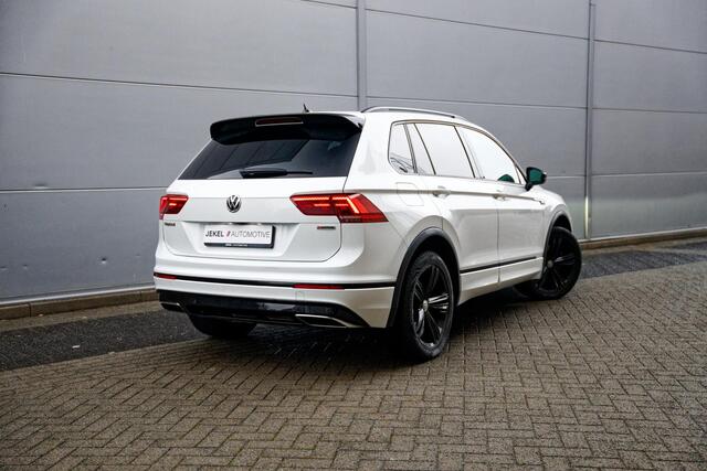 Volkswagen TIGUAN 2.0 TSI 4Motion Highline Business R Pano, Adapt. cruise control, TH, HUD, enz
