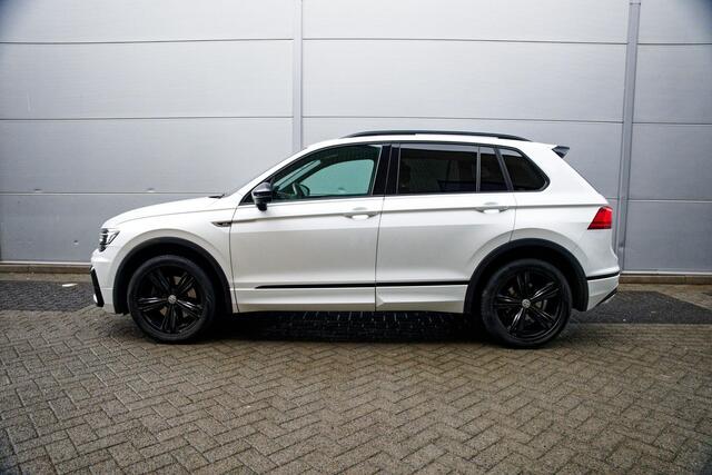 Volkswagen TIGUAN 2.0 TSI 4Motion Highline Business R Pano, Adapt. cruise control, TH, HUD, enz