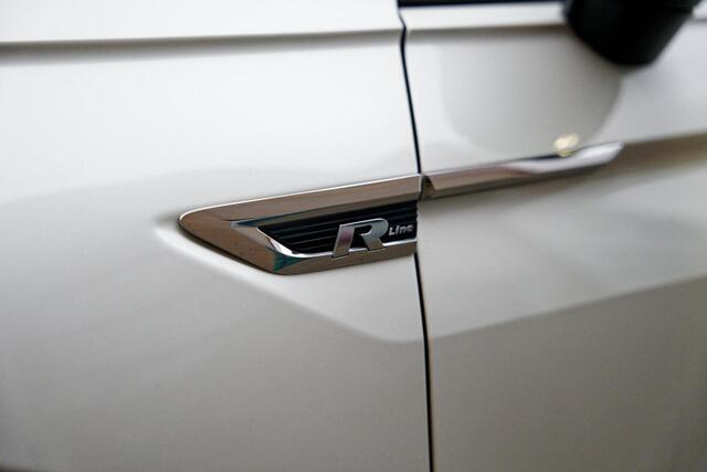 Volkswagen TIGUAN 2.0 TSI 4Motion Highline Business R Pano, Adapt. cruise control, TH, HUD, enz