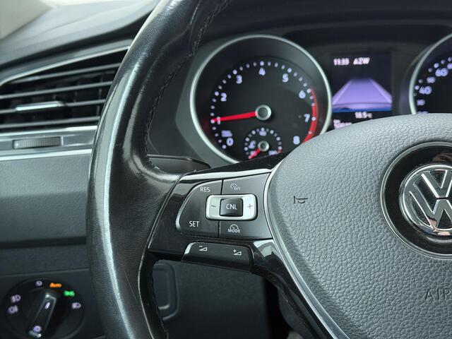 Volkswagen TIGUAN 1.4 TSI ACT Comfortline | 150 PK | Trekhaak wegklapbaar | Panoramadak | Voorstoelen verwarmd / massage | Apple Carplay/Android Auto |