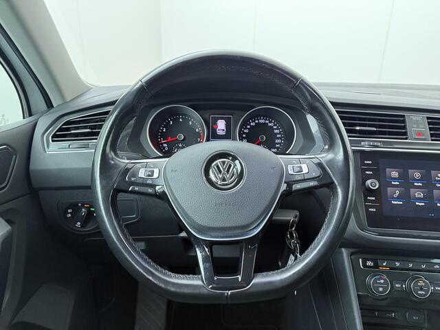 Volkswagen TIGUAN 1.4 TSI ACT Comfortline | 150 PK | Trekhaak wegklapbaar | Panoramadak | Voorstoelen verwarmd / massage | Apple Carplay/Android Auto |