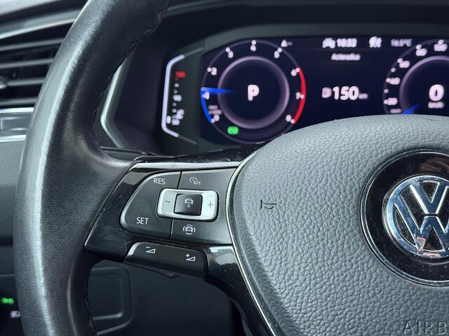 Volkswagen TIGUAN Allspace 1.5 TSI Highline Business R 7p. | 150 PK | Automaat | Panoramadak | Derde zitrij | Stoelverwarming | Dynaudio |