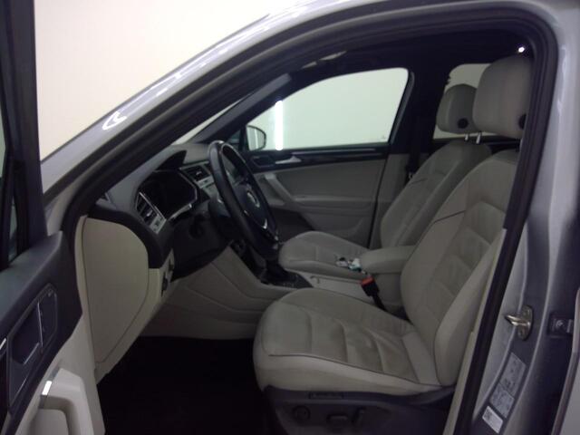 Volkswagen TIGUAN Allspace 1.5 TSI Highline Business R Line 7persoons. R line | Panoramadak.