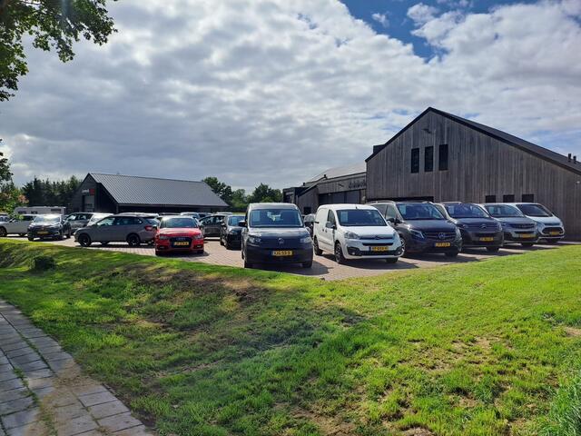 Volkswagen TIGUAN 2.0 TSI 4MOTION Highline | Automaat | Pano | LED | Navi | App-connect | Camera | All-seasons | Elek. achterklep | Park Assist |