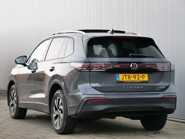 Volkswagen TIGUAN 1.5 eTSI Life Edition 150 Pk Automaat DAB / Apple Carplay / Camera / Pano-dak