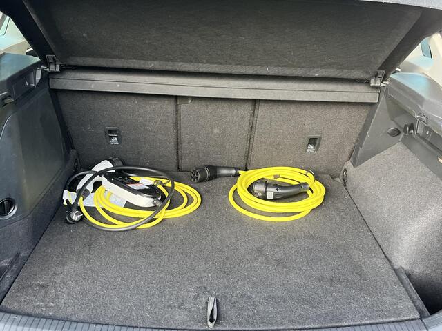 Volkswagen TIGUAN 1.4 TSI eHybrid PHEV| ELEK. ACHTERKLEP| DIGITAL DASH| ADAPTIVE CRUISE| RIJKLAAR INCL. 12 MND BOVAG GARANTIE