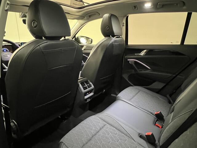 Volkswagen TIGUAN 1.5 eHybrid 204PK Edition NIEUW !!!!!!!!!! RIJKLAAR HUD / stoel en stuurverw. / panorama schuifdak / keyless start , entry / camera