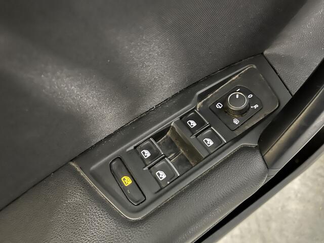 Volkswagen TIGUAN 1.4 TSI eHybrid Elegance / AUTOMAAT/ 245 PK/ PANO/ TREKHAAK/ CAMERA/ PARK. SENSOREN/ ERGO ACTIVE/ IQ. LIGHT/ ADAPT. CRUISE/ STOEL-STUURVERWARM./ DIGITAL DASHBOARD/ NAVI/ CLIMA/ DAB/ 18" LMV