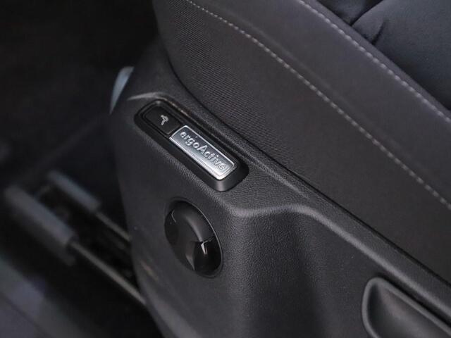 Volkswagen TIGUAN 1.4 TSI Pano/Trekhaak/Comfortstoelen/Winterpakket