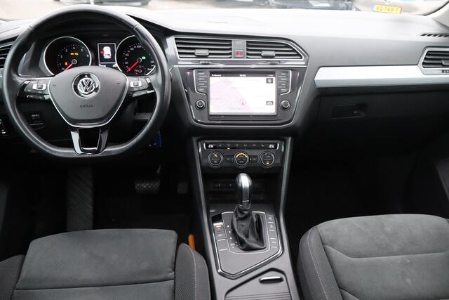 Volkswagen TIGUAN 1.4 TSI ACT Connected Series Panoramadak, Navigatie, Schuif- kanteldak, Apple Carplay, Stoelverwarming