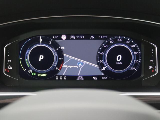 Volkswagen TIGUAN 1.4 TSI eHybrid R-Line Business+ Panorama Dak, Head-up display, Trekhaak, 360 camera, Leder, Stoelverwarming, Dodehoek detectie, 20"Lmv,