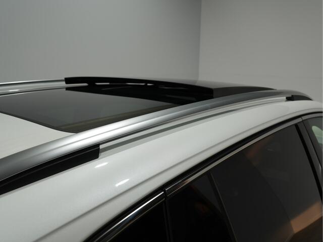 Volkswagen TIGUAN 1.5 eHybrid 204pk R-Line Edition Panorama Navigatie Stoel/Stuurverwarming 360 Camera Carplay Halsteren