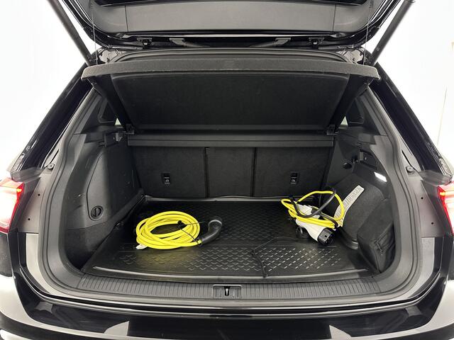 Volkswagen TIGUAN 1.4 TSI eHybrid R-Line Business ( Plug-in ) (INCL-BTW) *HEAD-UP | FULL-LED | ADAPTIVE-CRUISE | TOP-VIEW | KEYLESS | DIGI-COCKPIT | HEATED-COMFORTSEATS | NAV-FULLMAP | DAB+ | PRIVACY-GLASS | ECC | PDC | 20''ALU