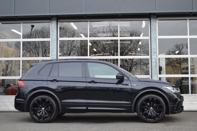 Volkswagen TIGUAN 1.5 TSI R-Line Led Leder Panorama Memory Virtual Acc Camera Trekh Pdc