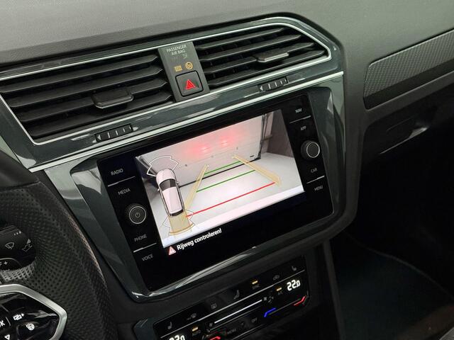 Volkswagen TIGUAN 1.5 TSI DSG R-Line 150 PK - PANORAMADAK - AUTOMAAT - LED - PARKEERCAMERA - VIRTUAL COCKPIT - STUURVERWARMING - KEYLESS - AUTOMATISCH INPARKEREN