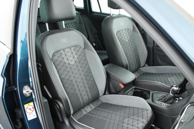 Volkswagen TIGUAN 1.5 TSI 150pk DSG 2x R-Line HUD Trekhaak Camera harman/kardon Panoramadak Keyless Virtual Cockpit Navigatie