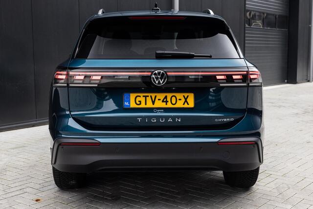 Volkswagen TIGUAN 1.5 eHybrid Life Edition | NL Auto | | Nieuw Model | Virtual Cockpit | Navigatie | Apple CarPlay/Android Auto | Camera | DAB | Stoel/Stuurverwarming | Standkachel | Adaptieve Cruise Control | Ele.kofferdeksel | Ele. trekhaak |