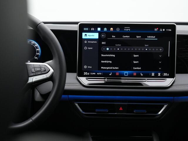 Volkswagen TIGUAN 1.5 eHybrid 204 pk DSG Elegance | Stuur-/stoelverwarming | Achteruitrijcamera | Leder/alcantara | Massage