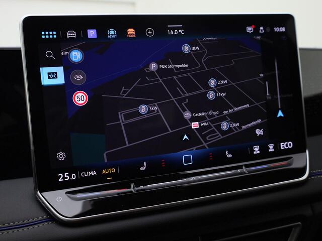 Volkswagen TIGUAN 1.5eHybrid 200kW/272PK R-Line DSG · Panoramadak · Trekhaak · Massagefunctie · Garantie t/m 19-02-2030 of 100000km.