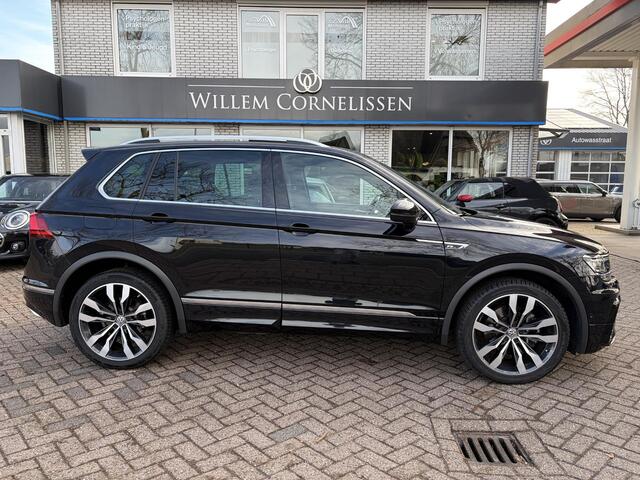 Volkswagen TIGUAN 2.0 TSI 4Motion Highline Business R Pano Trekhaak