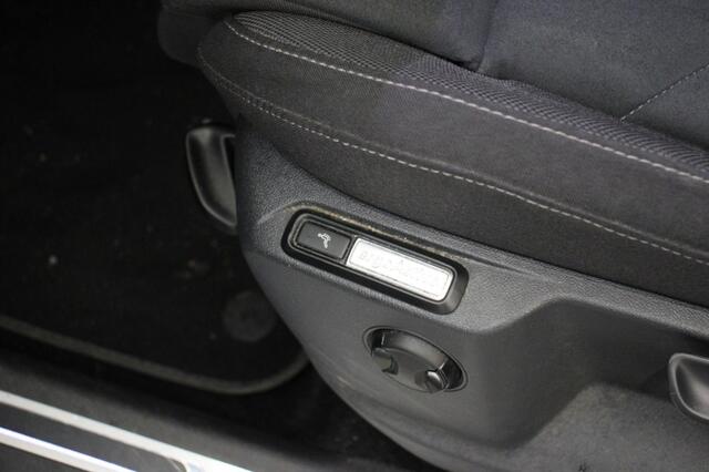 Volkswagen TIGUAN 1.5 TSI Elegance 7 Persoons Automaat - Digitaal Cockpit, Carplay, Navi, Cruise, Stoelverw.