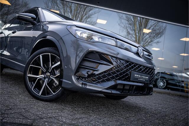 Volkswagen TIGUAN eHybrid R-Line Edition ** Panodak ** Trekhaak ** Leder ** Memory Harman/Kardon ** Massage ** 20inch