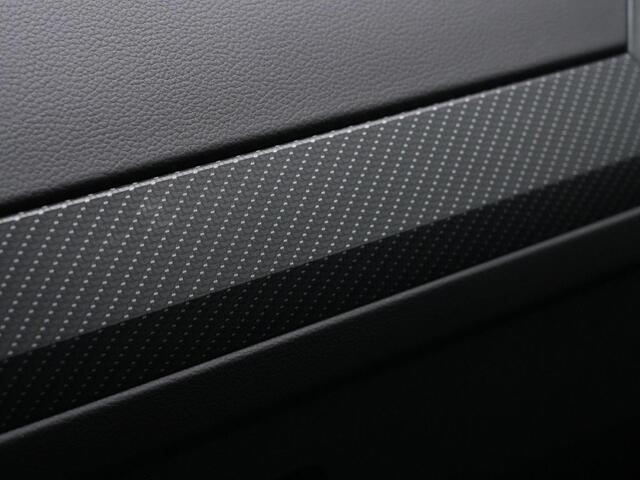 Volkswagen TIGUAN 1.4 TSI eHybrid 245 pk DSG R-Line | Navigatie Discover Pro | Leder | Geheugenstoelen | Adaptief onderstel | 360 camera | IQ Light