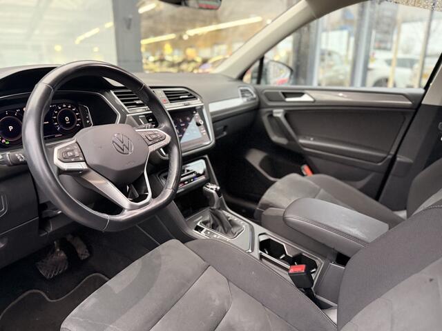 Volkswagen TIGUAN Allspace 1.5 TSI Life Business | Trekhaak | Climate | Stoelverwarming