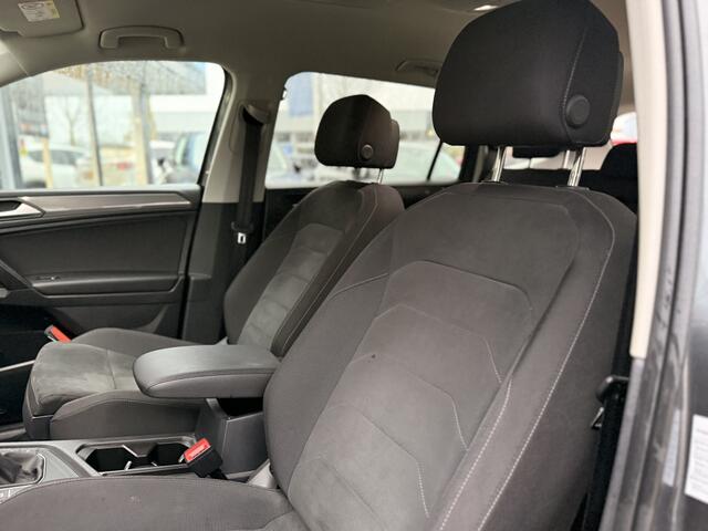 Volkswagen TIGUAN Allspace 1.5 TSI Life Business | Trekhaak | Climate | Stoelverwarming