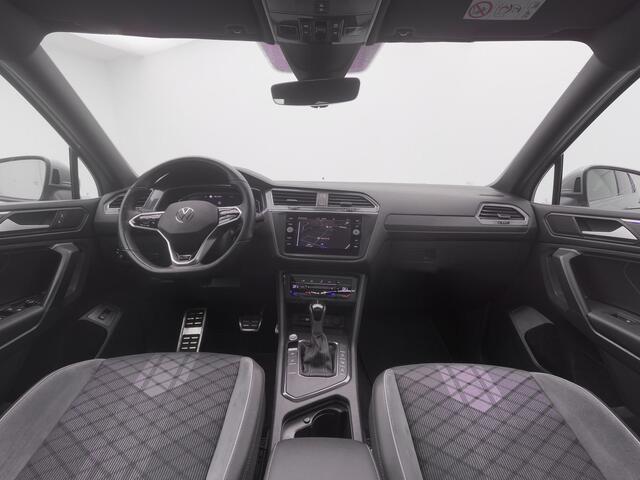 Volkswagen TIGUAN Allspace 1.5 TSI 150 PK R-Line 7-Pers. | PANO | 360° | ADAPTIVE | KEYLESS