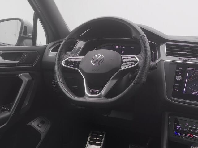 Volkswagen TIGUAN Allspace 1.5 TSI 150 PK R-Line 7-Pers. | PANO | 360° | ADAPTIVE | KEYLESS