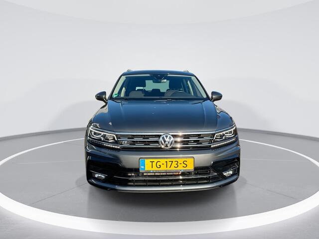 Volkswagen TIGUAN 1.4TSI/150PK 4Motion Highline DSG · Panoramadak · R-line exterieur · Navigatie · Stoelverwarming