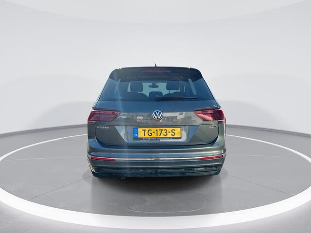 Volkswagen TIGUAN 1.4TSI/150PK 4Motion Highline DSG · Panoramadak · R-line exterieur · Navigatie · Stoelverwarming