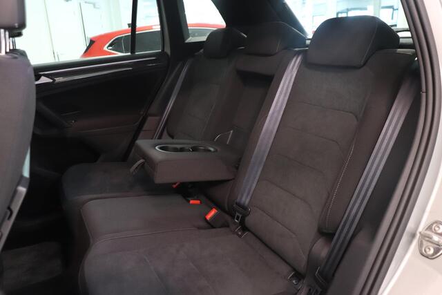 Volkswagen TIGUAN 1.5 TSI Comfortline Business R-Line | Panorama dak | 360° Camera | Key-Less | LED koplampen |