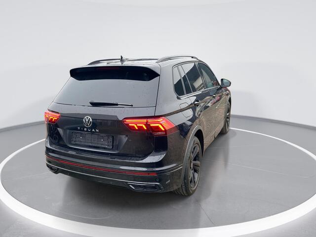 Volkswagen TIGUAN 1.5TSI/150PK DSG R-Line Black Style Navigatie · Apple Carplay/Android Auto · Camera + Parkeersensoren · Garantie t/m 17-02-2026 of 80000km.