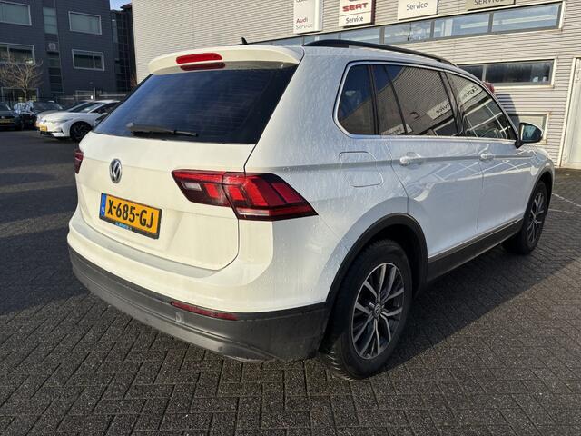 Volkswagen TIGUAN 1.4 TSI ACT Comfortline DSG Automaat Navigatie / Stoelverwarming / Parkeersensoren / LM Velgen / Cruise control
