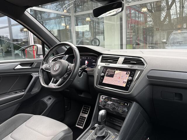 Volkswagen TIGUAN 1.5 TSI AUT. *!* 2x R-LINE *!* PANODAK/ RADAR/ 19 INCH/ CAMERA/ TREKHAAK *!*