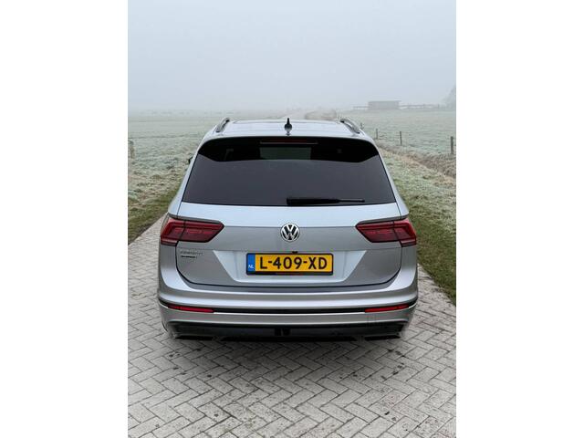 Volkswagen TIGUAN Allspace 1.5 TSI Highline 7persoons . Pano Virtual clock leer Cruise Pdc Trekhaak