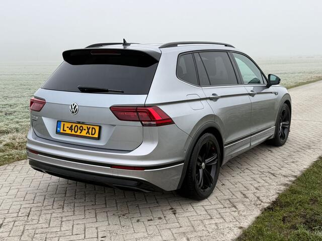 Volkswagen TIGUAN Allspace 1.5 TSI Highline 7persoons . Pano Virtual clock leer Cruise Pdc Trekhaak