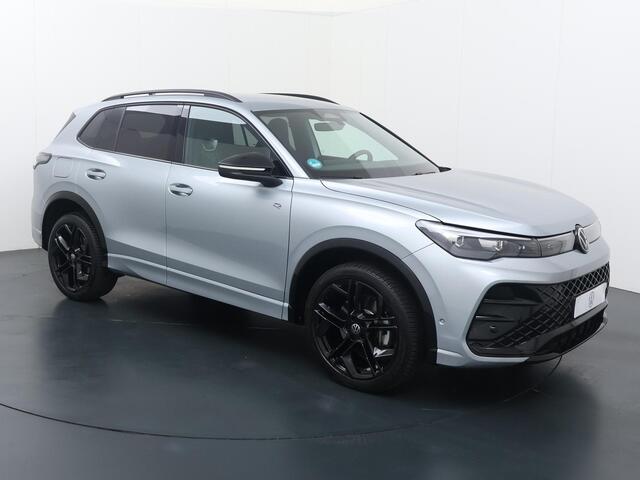 Volkswagen TIGUAN 1.5 eHybrid R-Line Business | 204 PK | Trekhaak wegklapbaar | Adaptive cruise control | Navigatiesysteem | LED verlichting | R-Line |