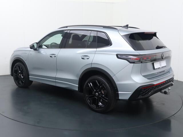 Volkswagen TIGUAN 1.5 eHybrid R-Line Business | 204 PK | Trekhaak wegklapbaar | Adaptive cruise control | Navigatiesysteem | LED verlichting | R-Line |