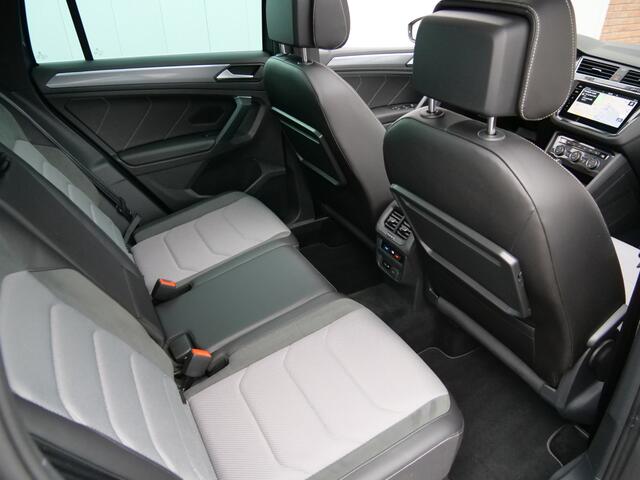 Volkswagen TIGUAN 1.5 TSI ACT Highline Business R 150 Pk Automaat Navigatie / DAB / 360 Camera / Pano-dak