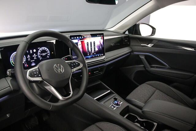 Volkswagen TIGUAN Life Edition 1.5 TSI eHybrid 204pk DSG Automaat Trekhaak, LED matrix koplampen, Navigatie, 360 camera, Achteruitrijcamera, Adaptive cruise control